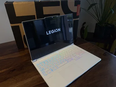 Lenovo Legion 7 16IAX10 Intel Ultra 9 275HX RTX5060 – náhľad 1