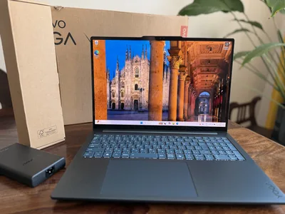 Lenovo Yoga Pro 9 16 OLED RTX 5050 32GB 1TB Ultra 7 – náhľad 2