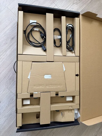 Dell UltraSharp U3223QE 32" 4K USB-C Hub Monitor – náhľad 4