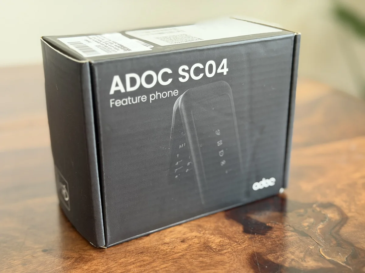 ADOC SC04 seniorský telefón - nový, nepoužitý, komplet balenie – fotka 3 z 5