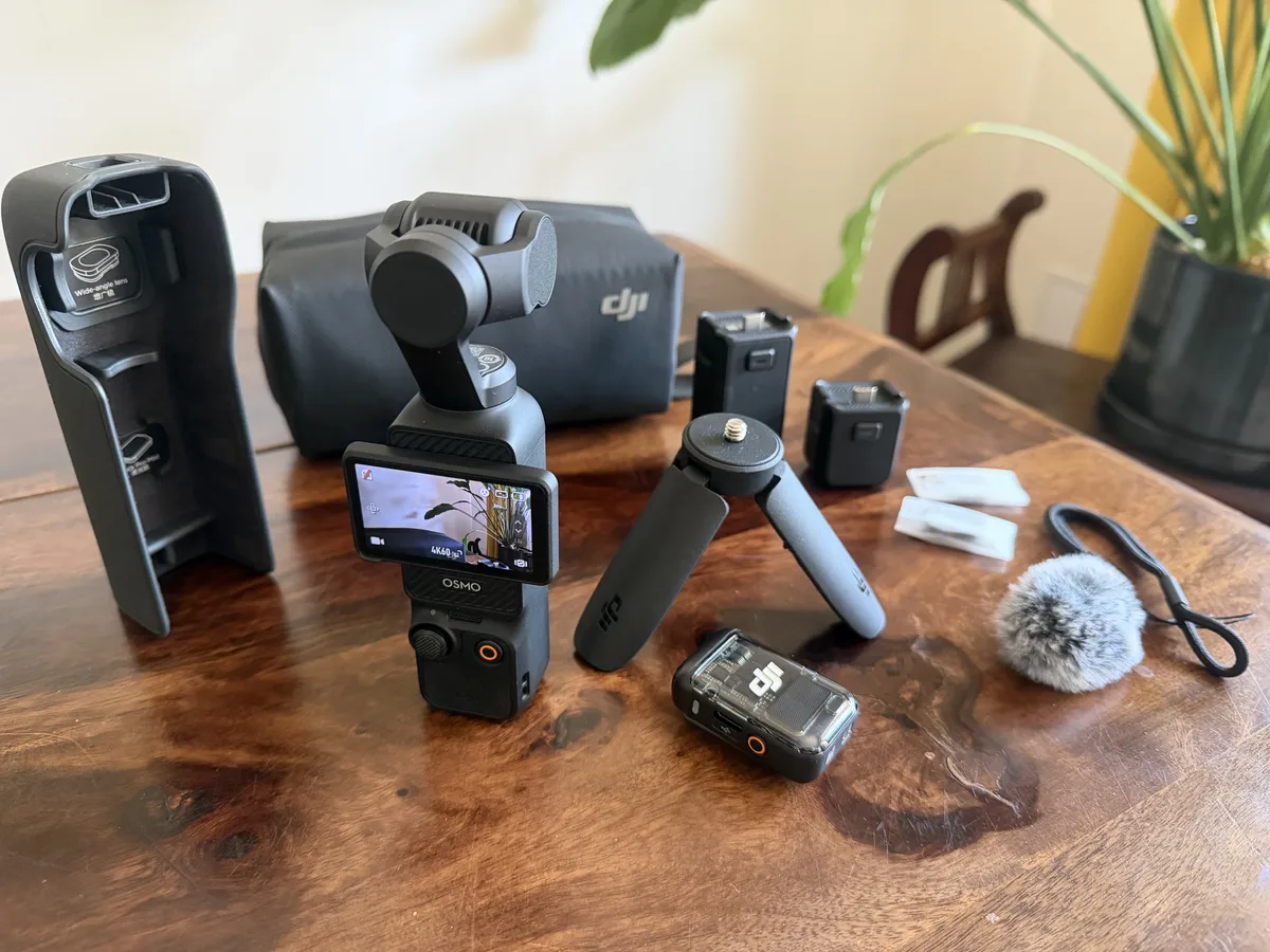 DJI Osmo Pocket 3 Creator Combo - takmer nový, 3h – fotka 1 z 4
