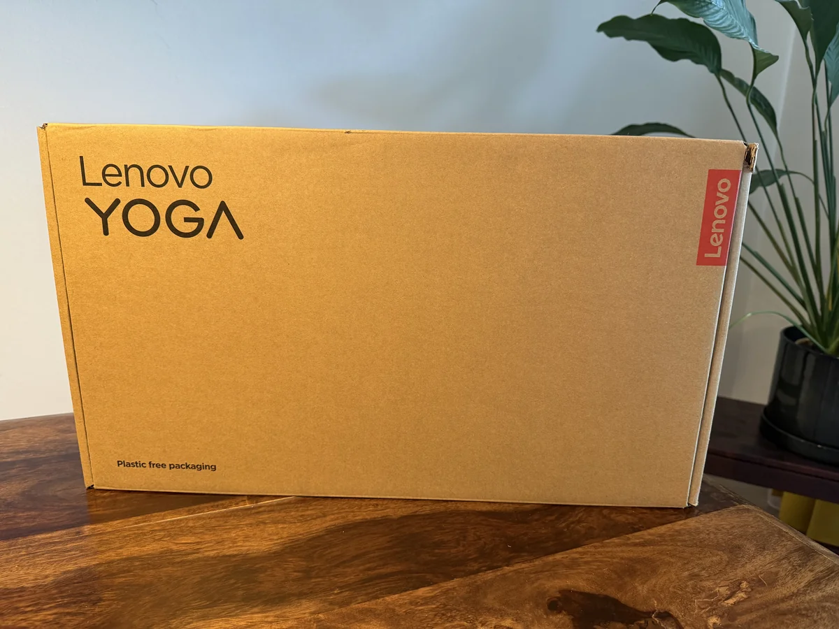 Lenovo Yoga Pro 7 14IAH10 Ultra 9 285H 32GB 1TB OLED – fotka 5 z 5