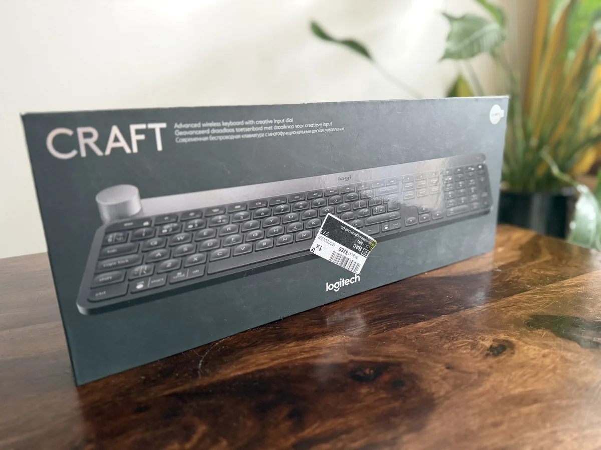 Logitech CRAFT - prémiová bezdrôtová klávesnica – fotka 1 z 5