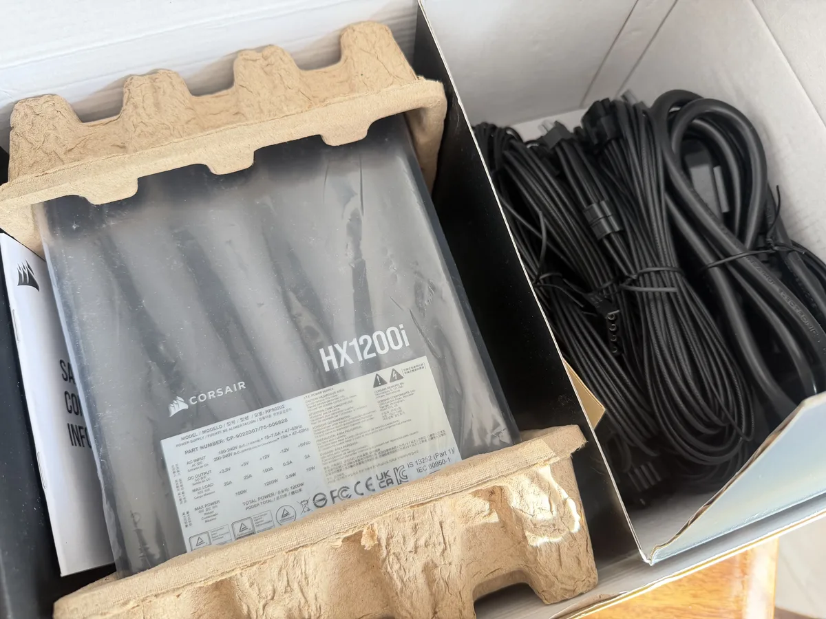 Corsair HX1200i 1200W 80+ Platinum ATX 3.1 NOVÝ – fotka 4 z 6
